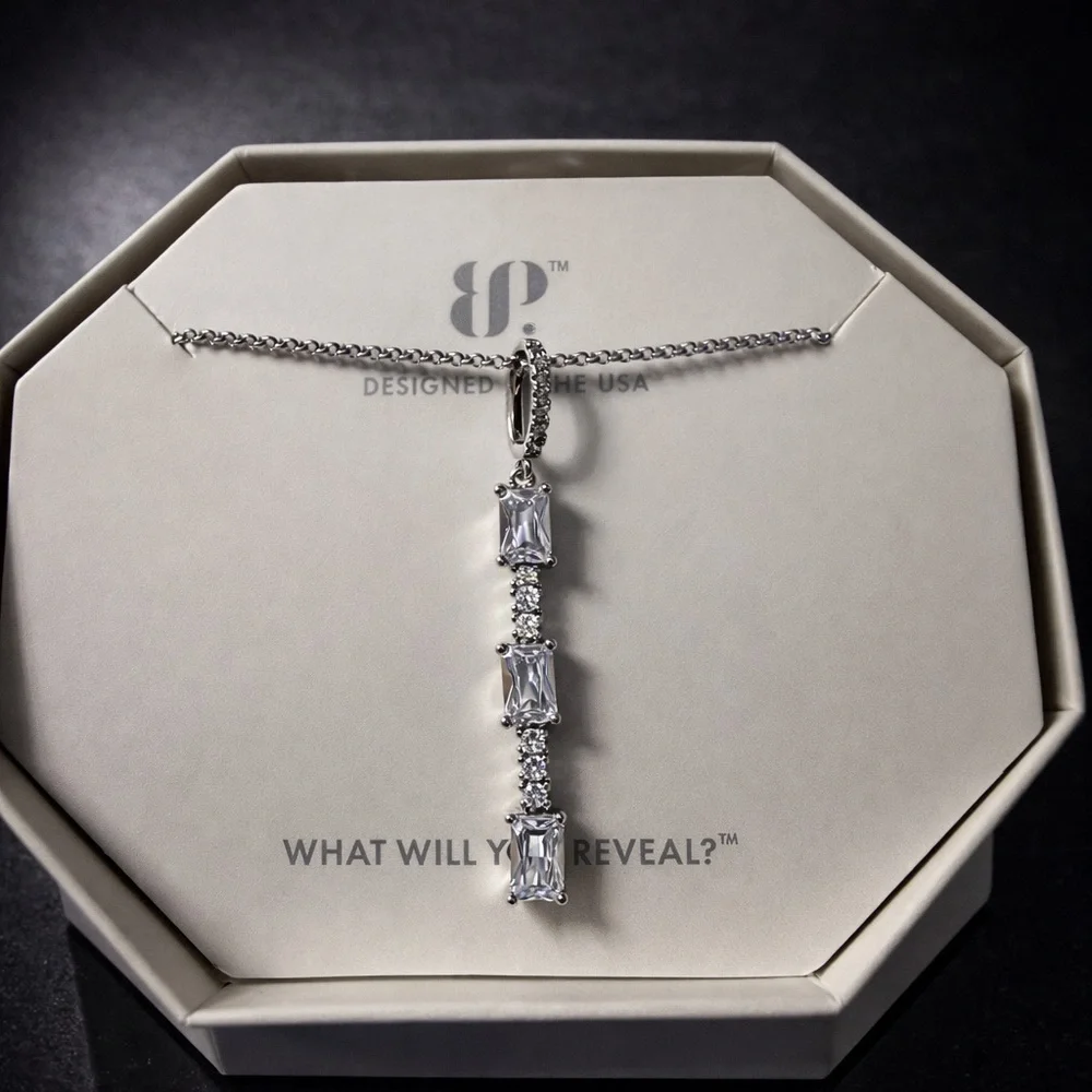 BP Silver Necklace with Cubic Zirconia Details - Picture 1 of 3